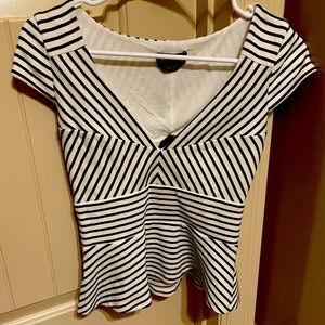 Bebe cropped top